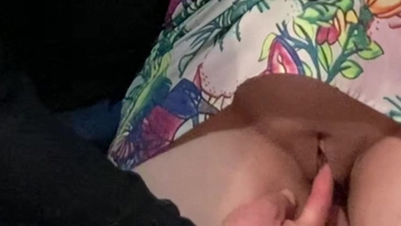 Niki studio: Fantasía en el metro! Chica consigue su coño tocado por...