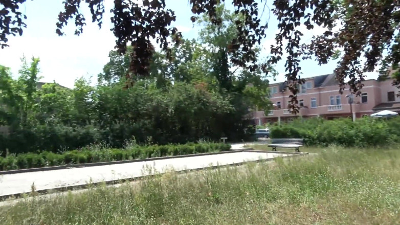 Hitzefrei: Una scopata spudorata sulla riva del fiume con Mia Blow...