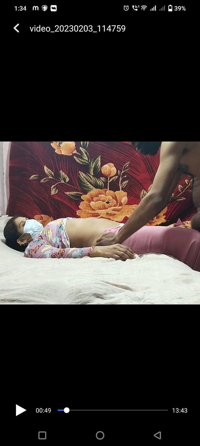 HotBhabhi420: 早上洗完澡后，我用大鸡巴操了我的老婆