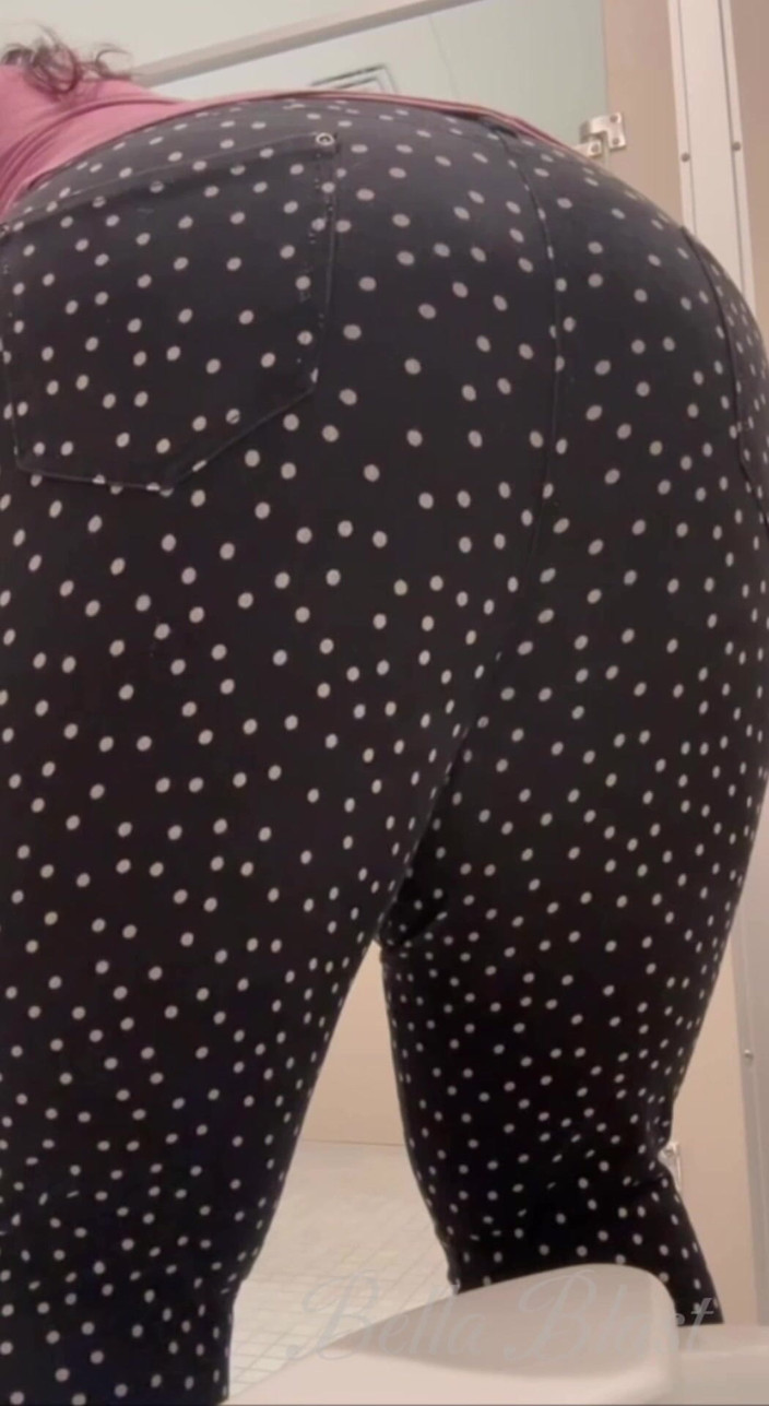 BellaBlast: Fan Favorite Fart Compilation: Over 100 Real Farts 11 Minute Loud Gassy...