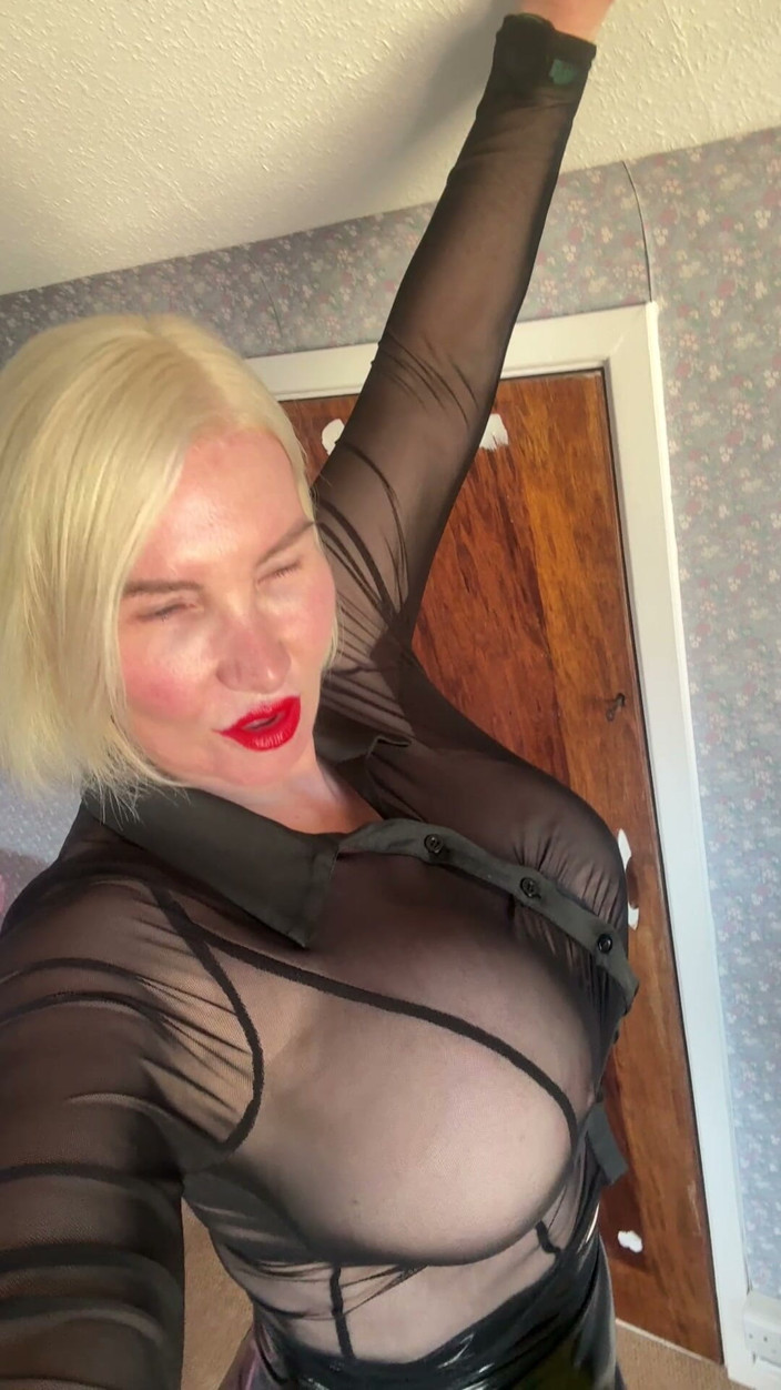 Sophie James: Den 0 Wip surový prostor, než se z něj stane moje...