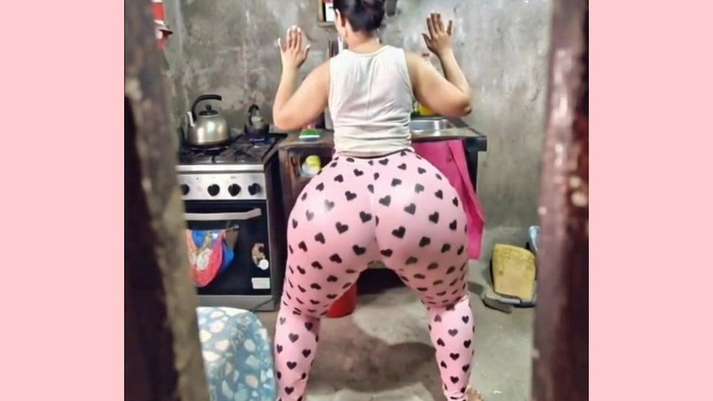 Xprohibidox1: Růžové legíny zadek