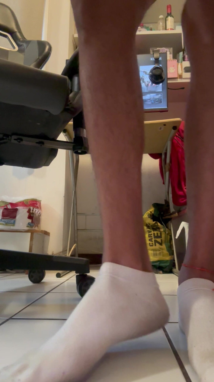 Boy feet: Warzone Duraklaması, Idol Yapman Için Bir an