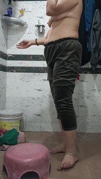 Priya si kakak ipar india yang lagi sange