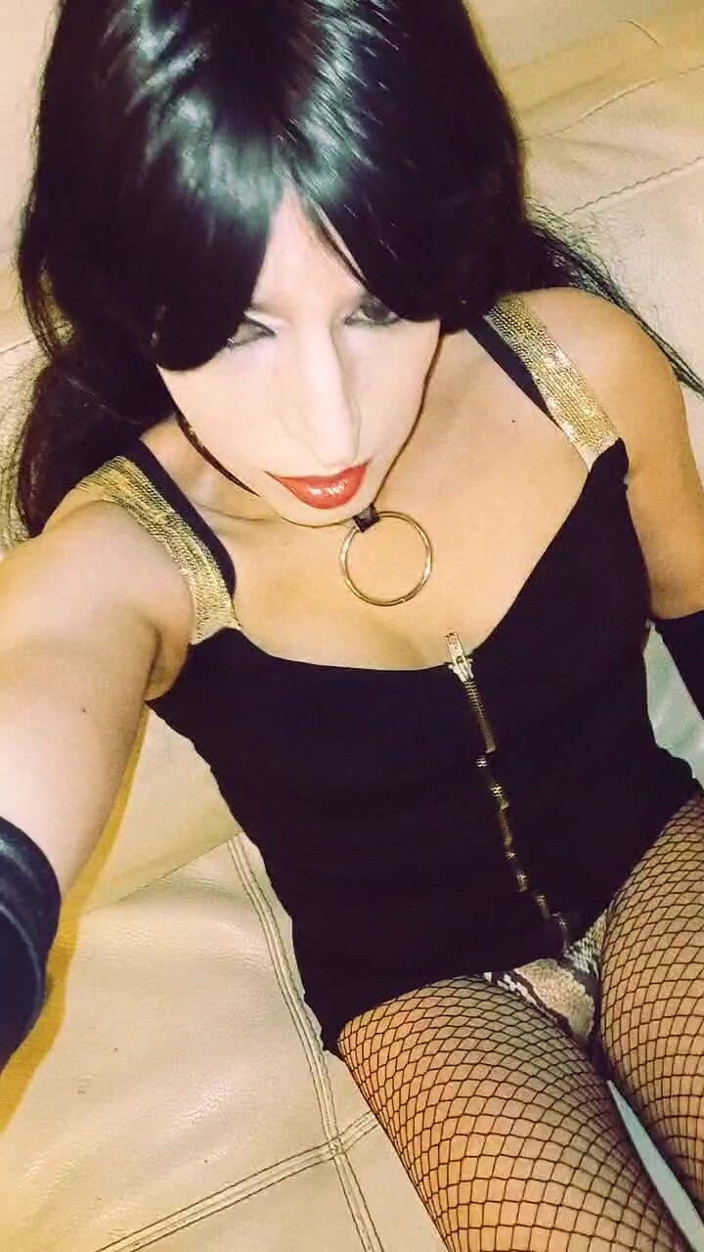 Tammy sissy slave: Masturbacja w domu