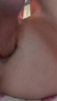 Pesta seks gangbang yang lengket dan penuh sperma.