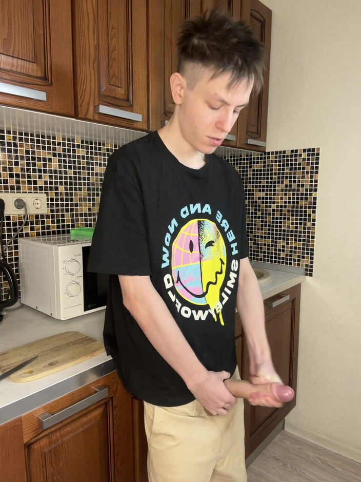 Morflot24: Unga Twinks Gushing Cum Delight