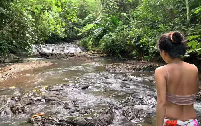 StaccyPh: Sex on River Side