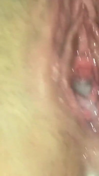 Você vai me limpar? Assinar o See It na completa? (começamos a discutir - eu fico preso com seu pau - eu engasgo - ele coloca um plug anal