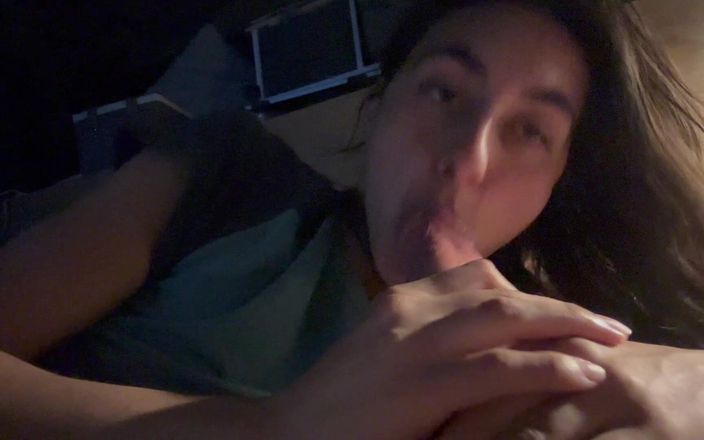 Whoopsy Kiwi: Bed Time Blowjobs to Help You
