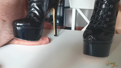 Goddess Lena: Stiefel, CBT und penis trampling