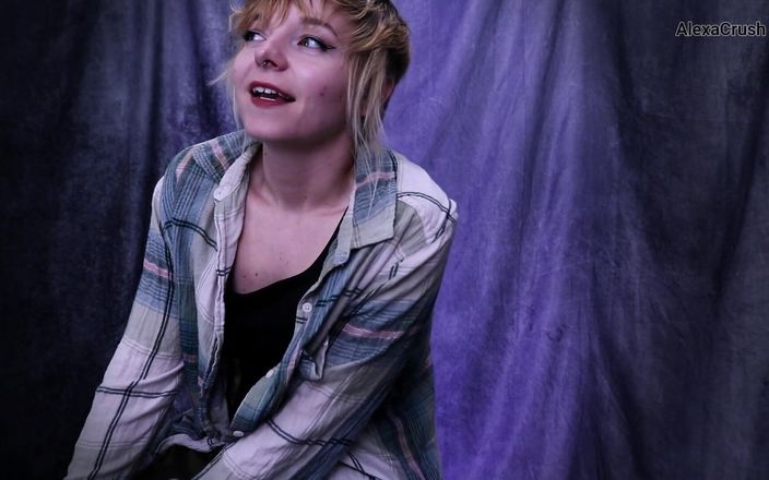 AlexaCrush: Boquete pela primeira vez em um cinema em primeiro plano -...