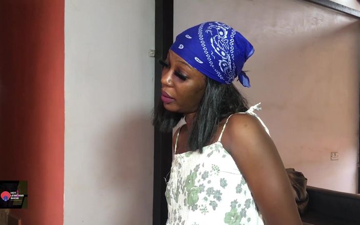 Hot lesbians show: Cewek-cewek lesbian seksi afrika memijat itilnya dengan erotis