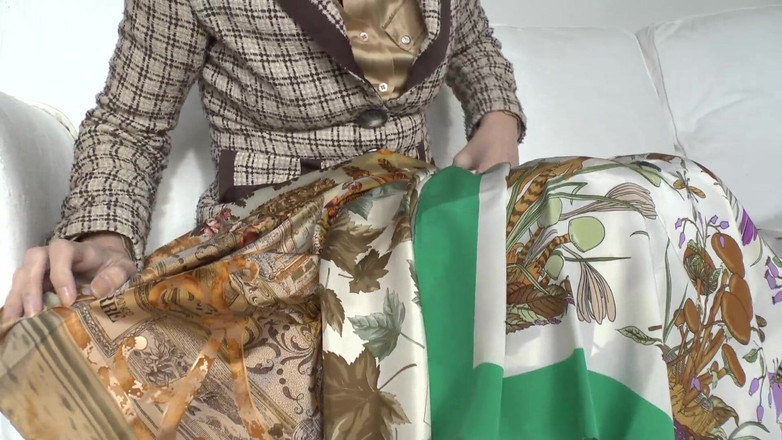 Lady Victoria Valente: Cumshot Pada Syal Sutra Saya, Lady Victoria Valente