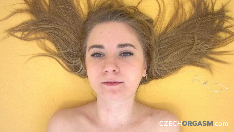 Czech Orgasm: Czech Orgasm 9: Gentle Clit Rub