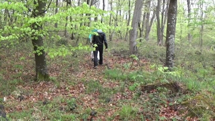 Gaybareback: Twink used by a young boy in cruising forest exhib