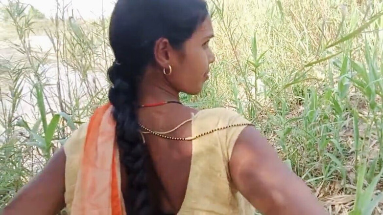 RadhaDevi: Bhabhi desi berkongkek dalam video hutan