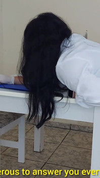 Doutora Jennyfer Resolve Problema De Erecao Durante Exame!