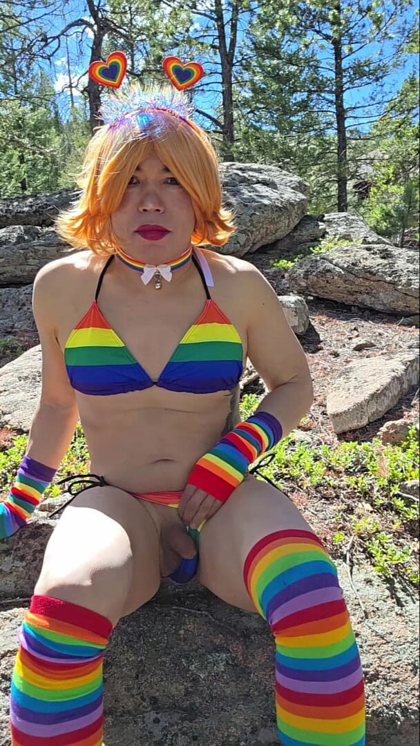 JessicaLynn15: Efeminat în aer liber striptease și pișat