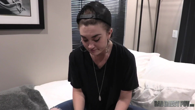 BadStepFamilyPov: Kat Monroe 1, gola profonda per il mio bel patrigno
