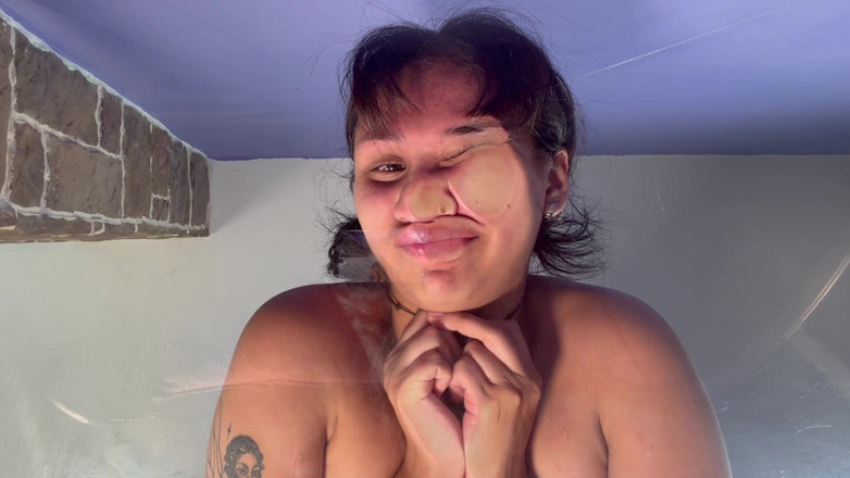 angellkink: Schiacciando faccia e tette