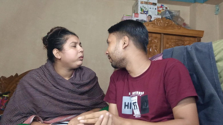 Desivideo: Pasutri mesra-mesraan sama pasutri baru pernikahan