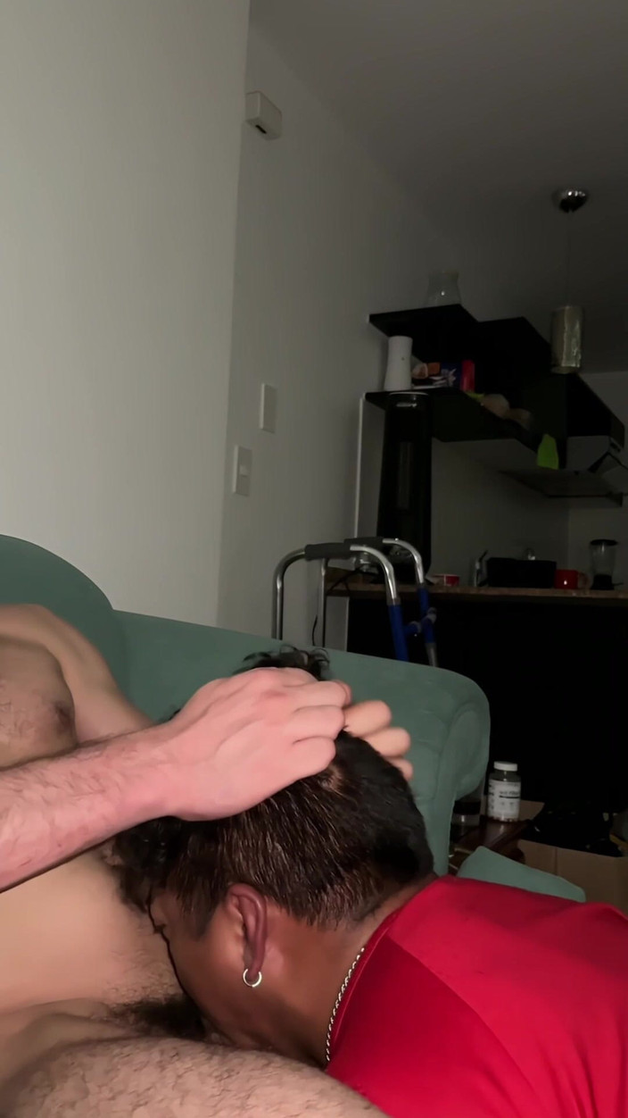 Danmel X: Controlul gâtului la Cea mai Filthiest