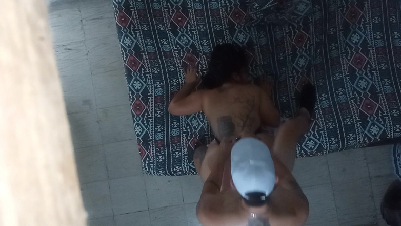 Monozion: Sialan Keras Dengan Istri Bos Saya Berteriak Berteriak