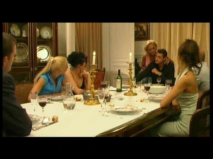 Vintage megastore: Partouze torride pour des salopes à forte poitrine !