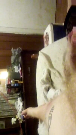 Me jerking: Me jerking off and I got a nut
