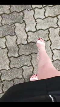 新しいサンダル