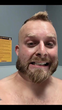 Got Way Too Horny at the Gym