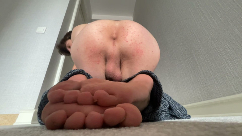 Ari Arkarina: Femboy Ass Close up
