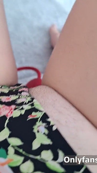 POV Solo Girl spuści ciężko Korzystanie wibrator z ruchomymi ustami i językiem - Programistka