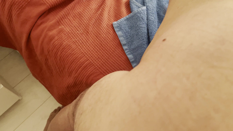 Aimeronds: El abuelo se llevó mi polla y el consolador en...