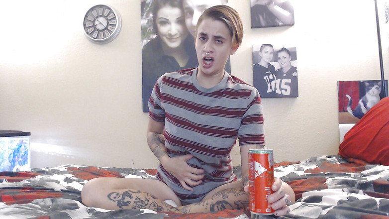 Abby Anna: Red Bull croccanti nuovi rutti