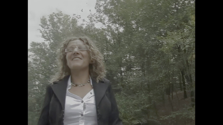 My real dirty life: イタリアのMILFやティーンエイジャーがお互いのアソコを舐め合い、セックスグッズで遊ぶ