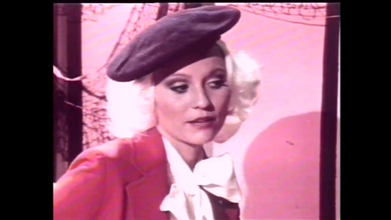 Vintage Usa: Dvě sexy vintage milfky s chlupatou kundičkou ošukané a vystříkané...