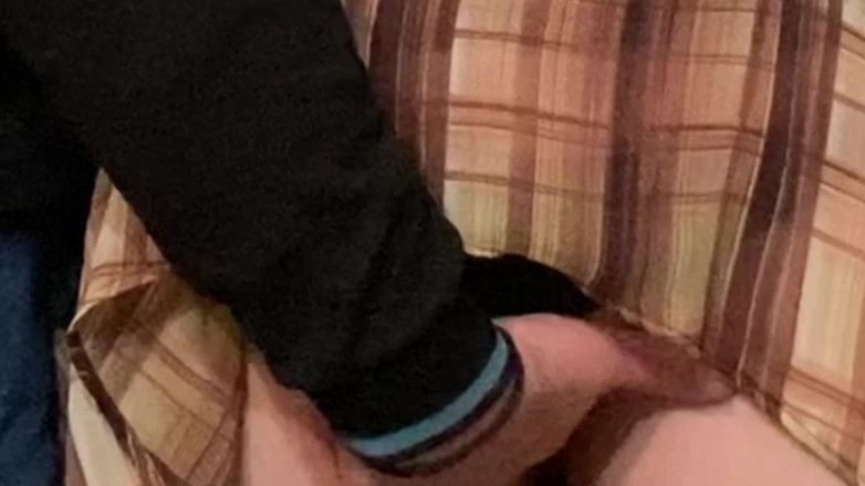 Niki studio: Người lạ đã đi quá xa, móc cua âm hộ của tôi trong...