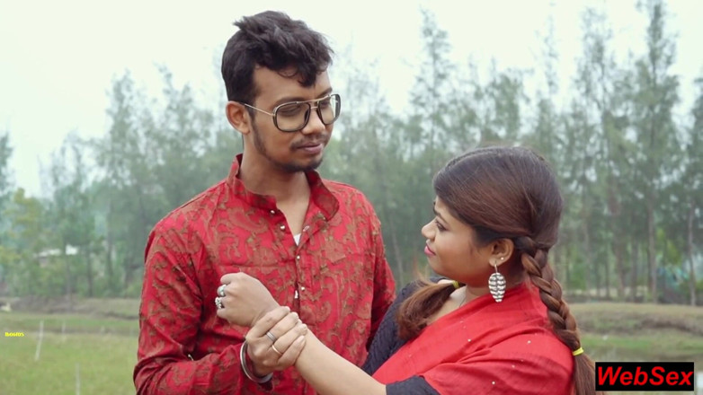 WebSex Premium: स्थानीय नेता के साथ गरीब गांव की लड़कियां चुदाई कर रही हैं! गांव का सेक्स