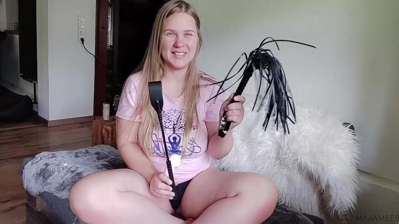 Maja Meer: Urodzinowy test zabawki - bicz, różdżka zbożowa i magiczna