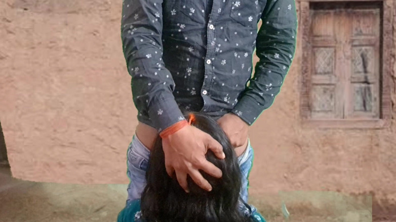 Trilokinath: Memek gadis desa india yang super hot ini digilir sama...