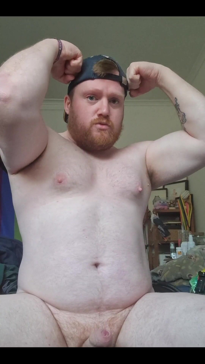 Touchstone: Uno dei miei ragazzi ha chiesto di flettersi e masturbarsi...