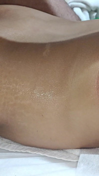 Sexy arschmassage von heißem mann