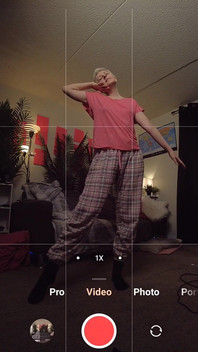 나는 다르고 예측할 수 없다.