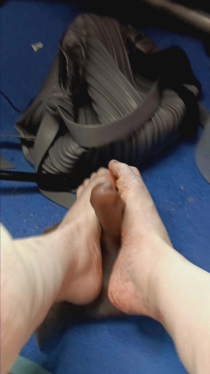 HerculesnVENUS: Funky nohy, které jste pro footjob zážitek
