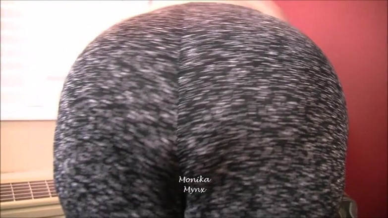 BBW Pleasures: Une SSBBW trémousse son cul en lycras