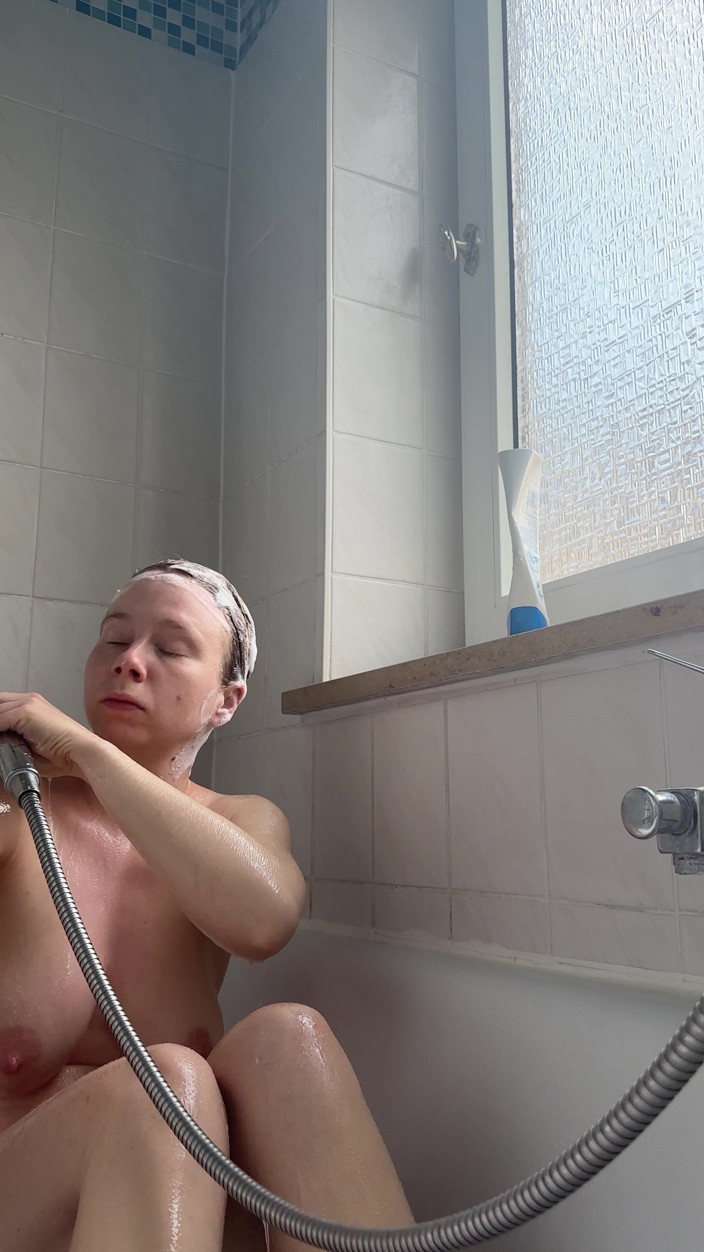 SweetLucy96: Lange Schamlippen Und Harte Nippel