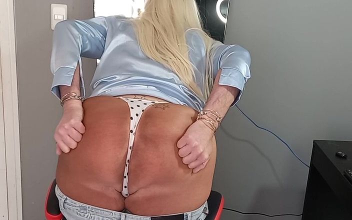 Sexy ass CDzinhafx: Mon cul à la chaise