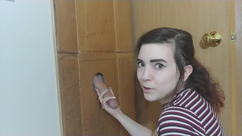 lilredvelvettt: La gaura din zid - gloryhole - dublă caracteristică